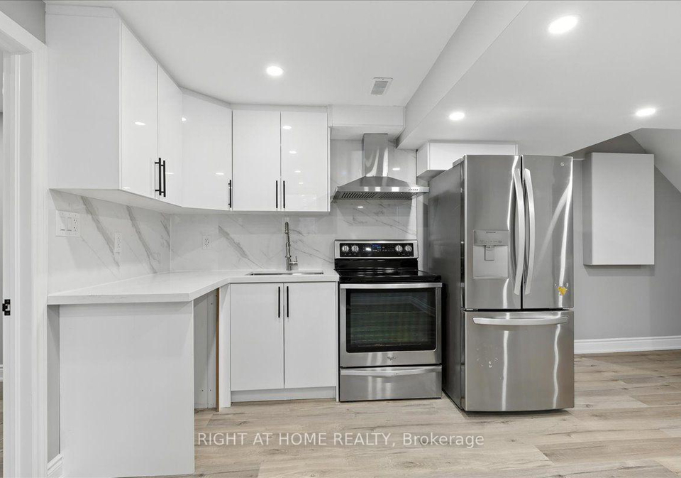 1-lorilee-crescent-kitchener-ontario-x13541734