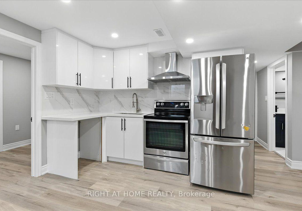 1-lorilee-crescent-kitchener-ontario-x13541734