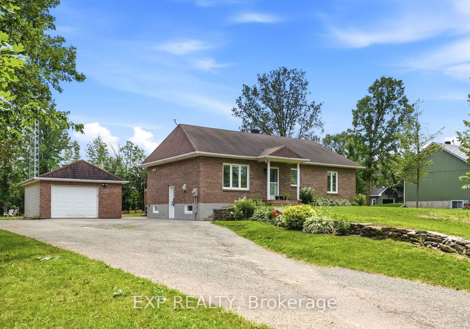 15302-concession-8-9-road-north-stormont-ontario-x13541880