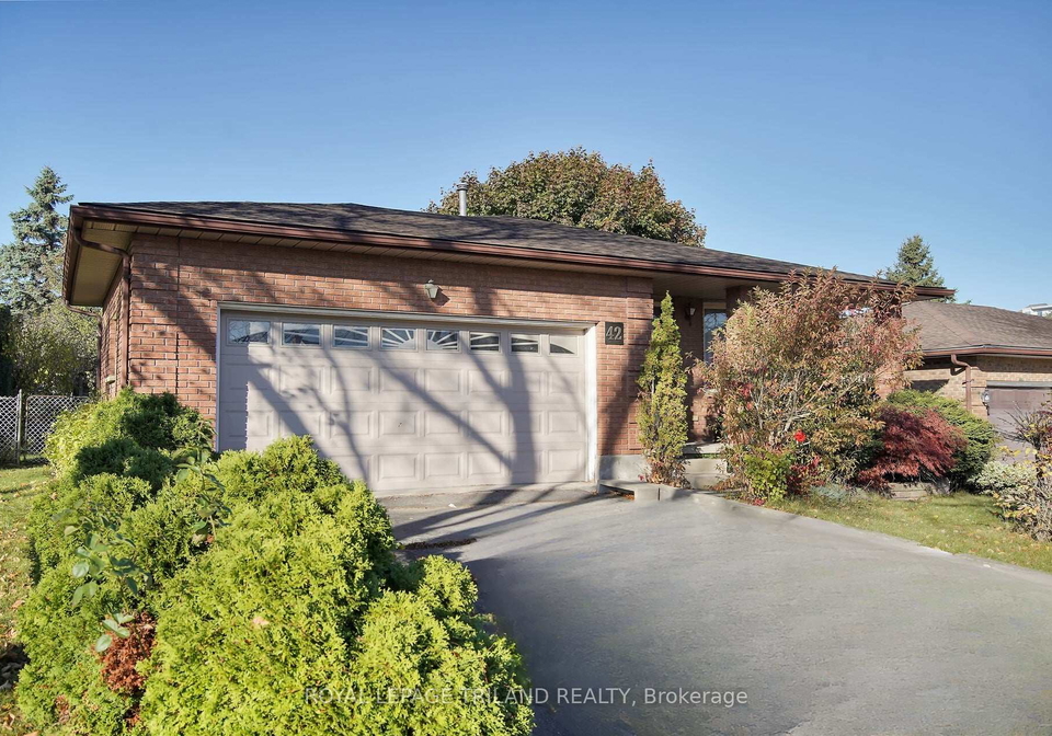 42-applegreen-grove-london-south-ontario-x13542198