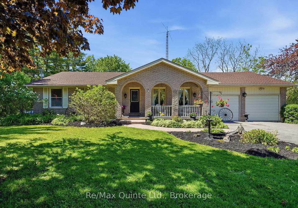1678-county-road-3-prince-edward-county-ontario-x13542298