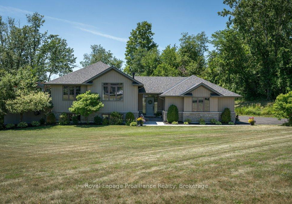 47-windwhisper-drive-belleville-ontario-x13542386