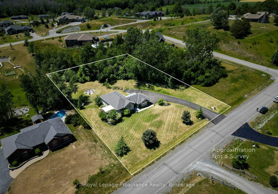 47-windwhisper-drive-belleville-ontario-x13542386