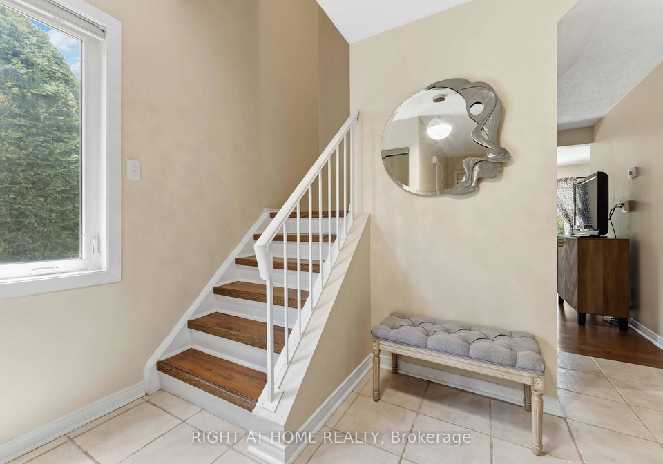 12-offenbach-lane-ottawa-ontario-x13542398
