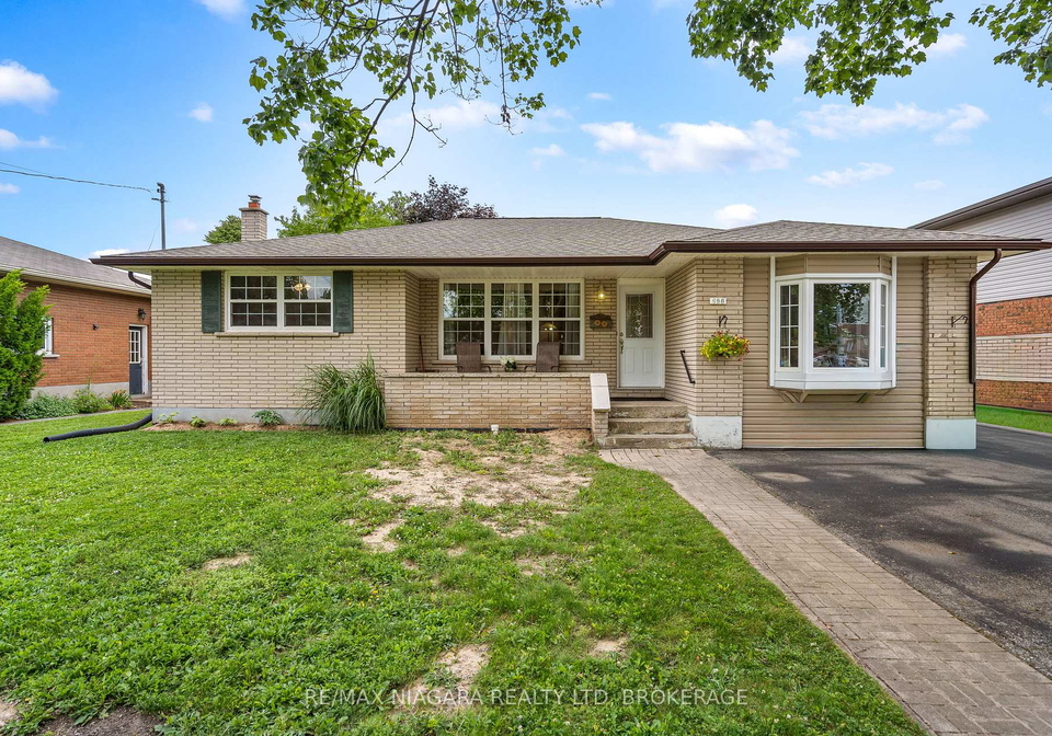 696-clare-avenue-welland-ontario-x13542456