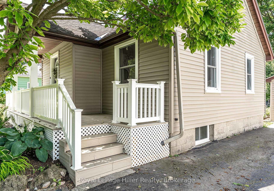 18-somerset-street-stratford-ontario-x13542472