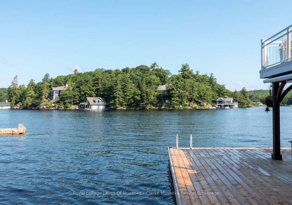 m81-pine-island-1-1b-island-muskoka-lakes-ontario-x13542488