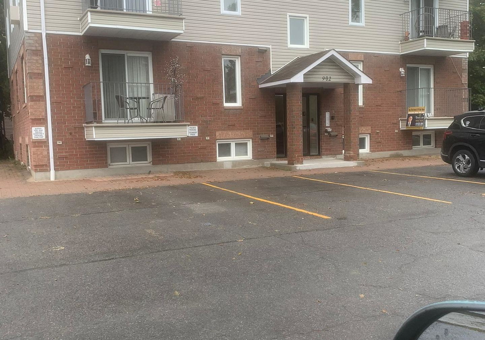 902-notre-dame-street-russell-ontario-x13542704
