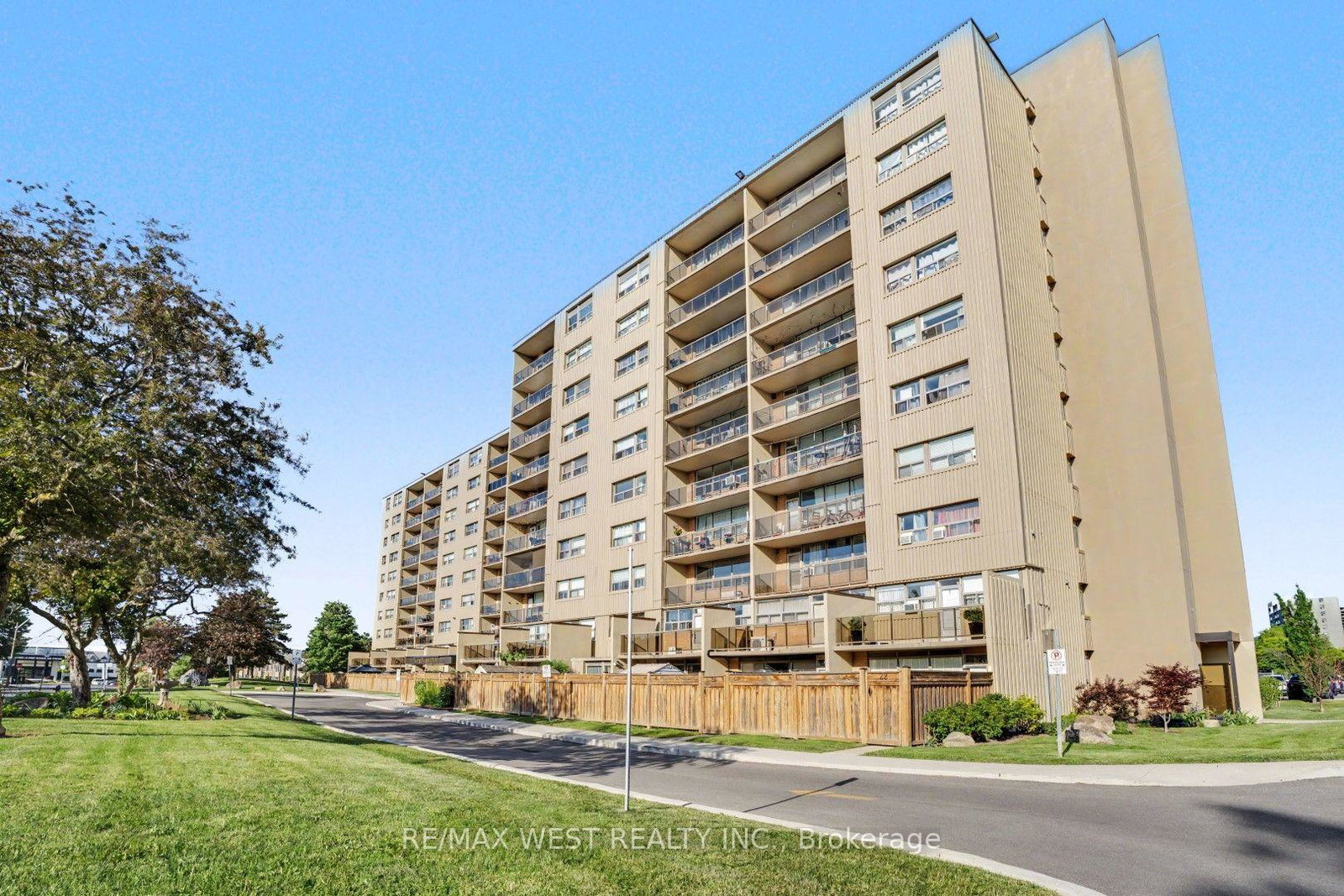 15-nicklaus-drive-hamilton-ontario-x13542740