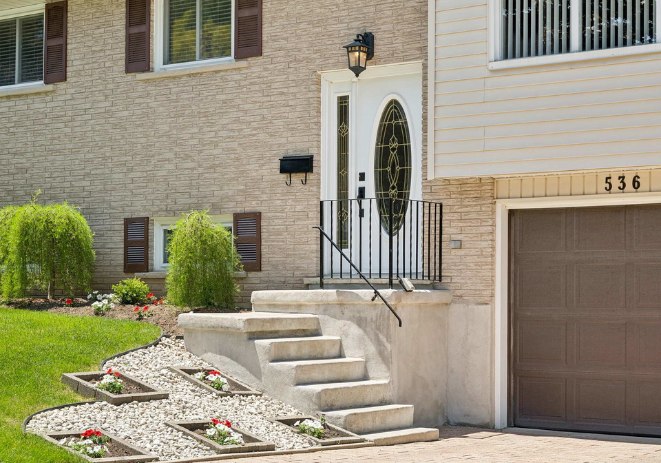 536-pioneer-drive-kitchener-ontario-x13542788