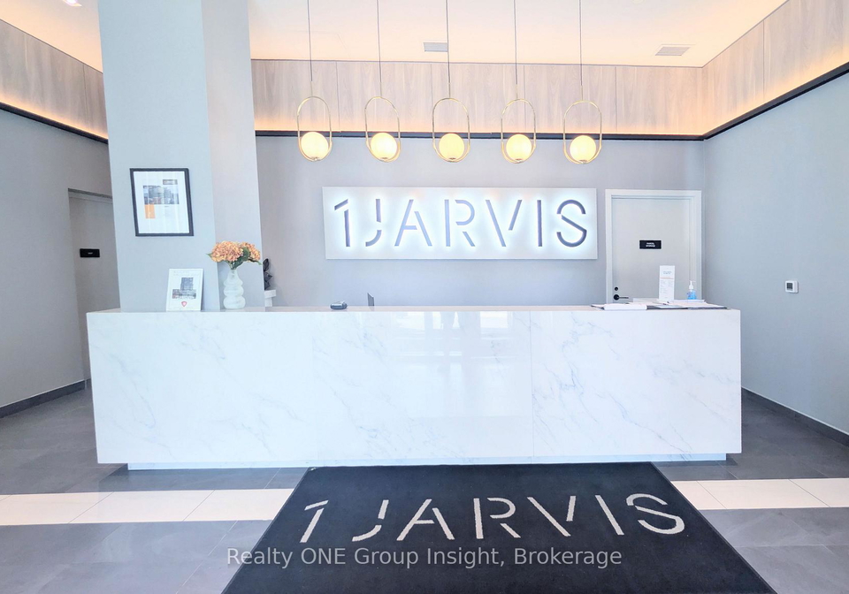 1-jarvis-street-hamilton-ontario-x13542798