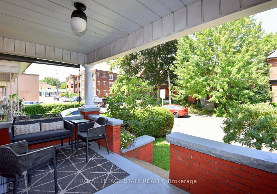 20-fairholt-road-n-hamilton-ontario-x13542928