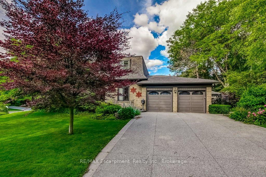 215-briar-hill-crescent-hamilton-ontario-x13542964