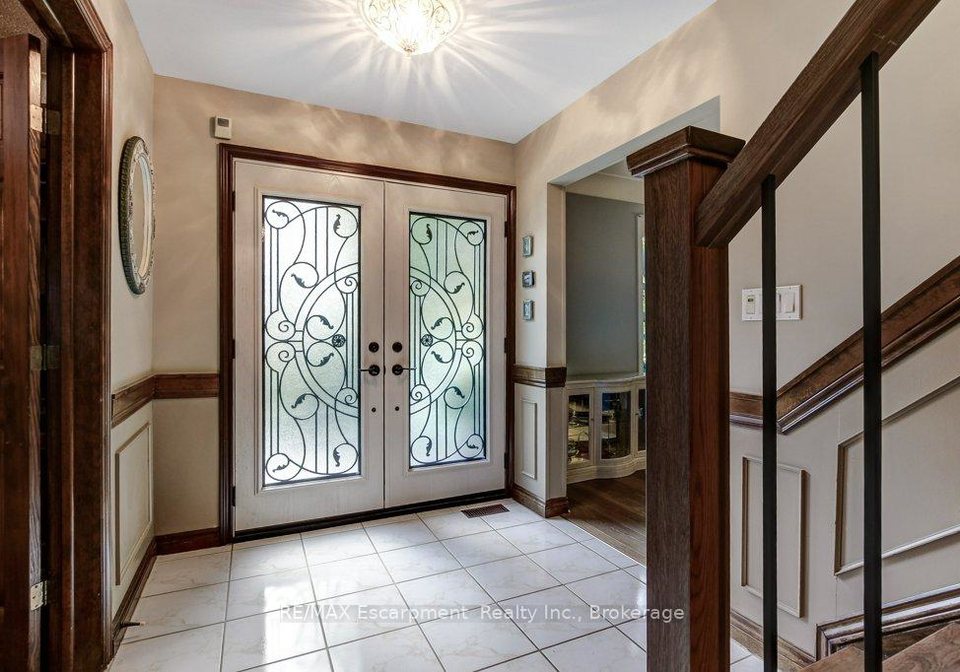 215-briar-hill-crescent-hamilton-ontario-x13542964