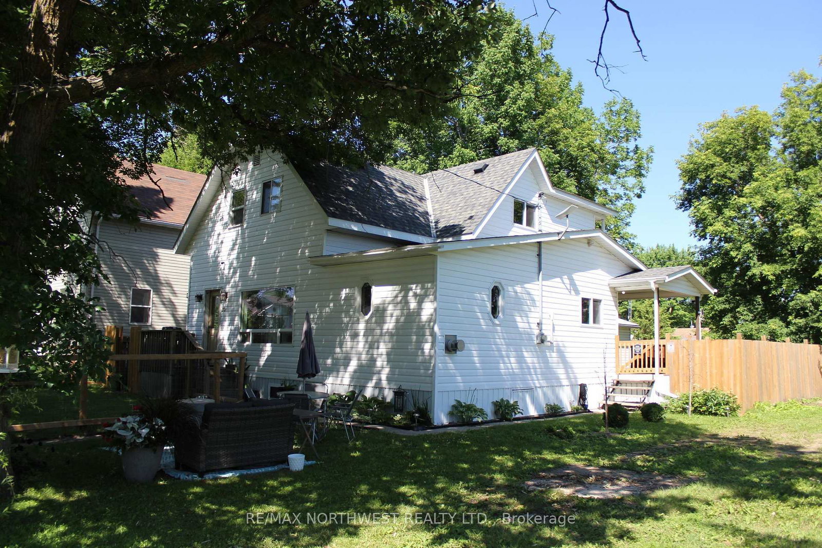 210-fifth-street-rainy-river-ontario-x13543296