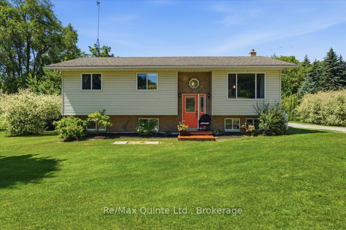 50-county-road-18-prince-edward-county-ontario-x13543668