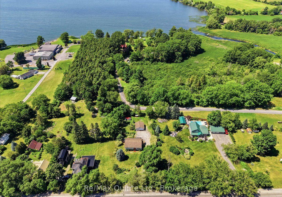 50-county-road-18-prince-edward-county-ontario-x13543668