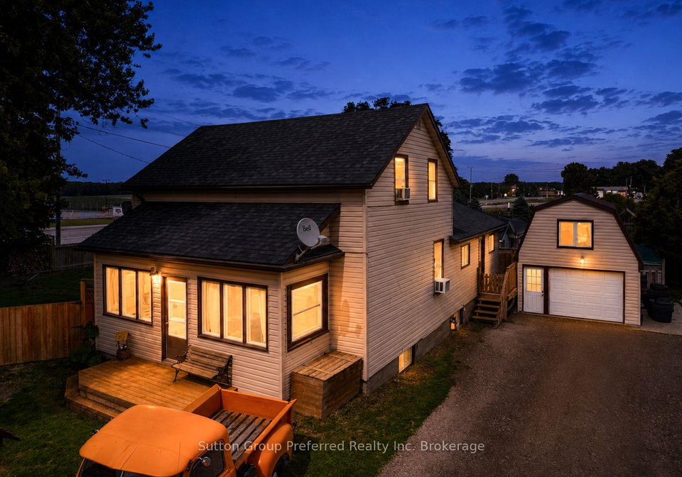 685744-main-street-norwich-ontario-x13543734