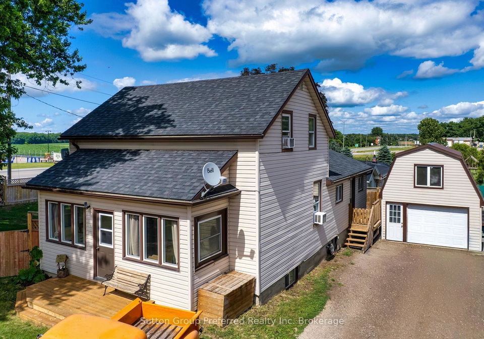 685744-main-street-norwich-ontario-x13543734