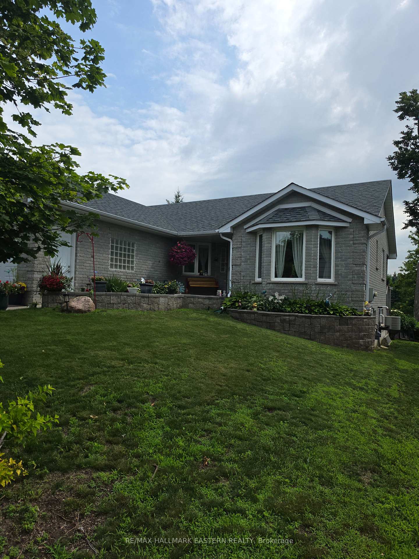 990-silverdale-road-peterborough-ontario-x13544130