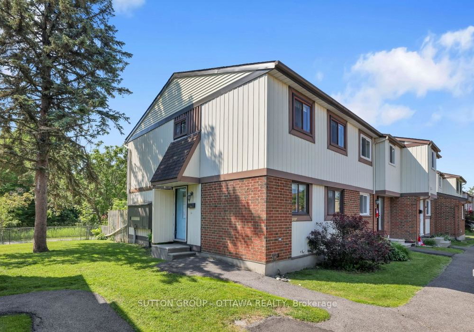 2014-falkirk-crescent-ottawa-ontario-x13544144