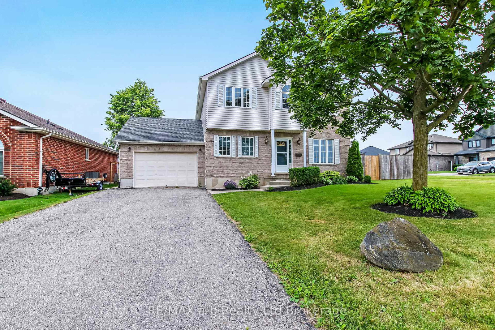 39-primrose-drive-tillsonburg-ontario-x13544212