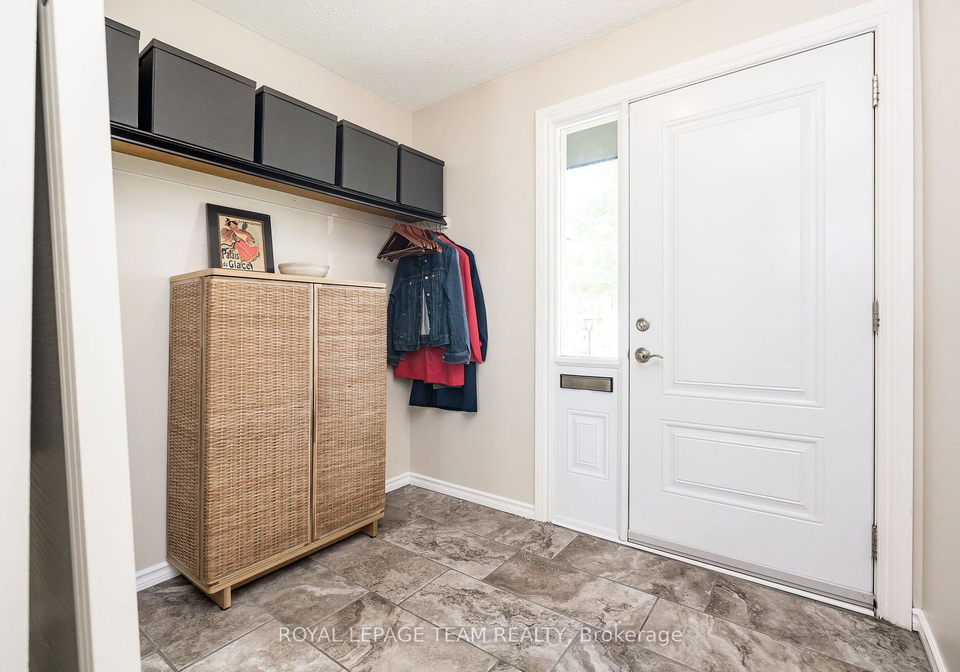 126-mcclintock-way-kanata-ontario-x13544266