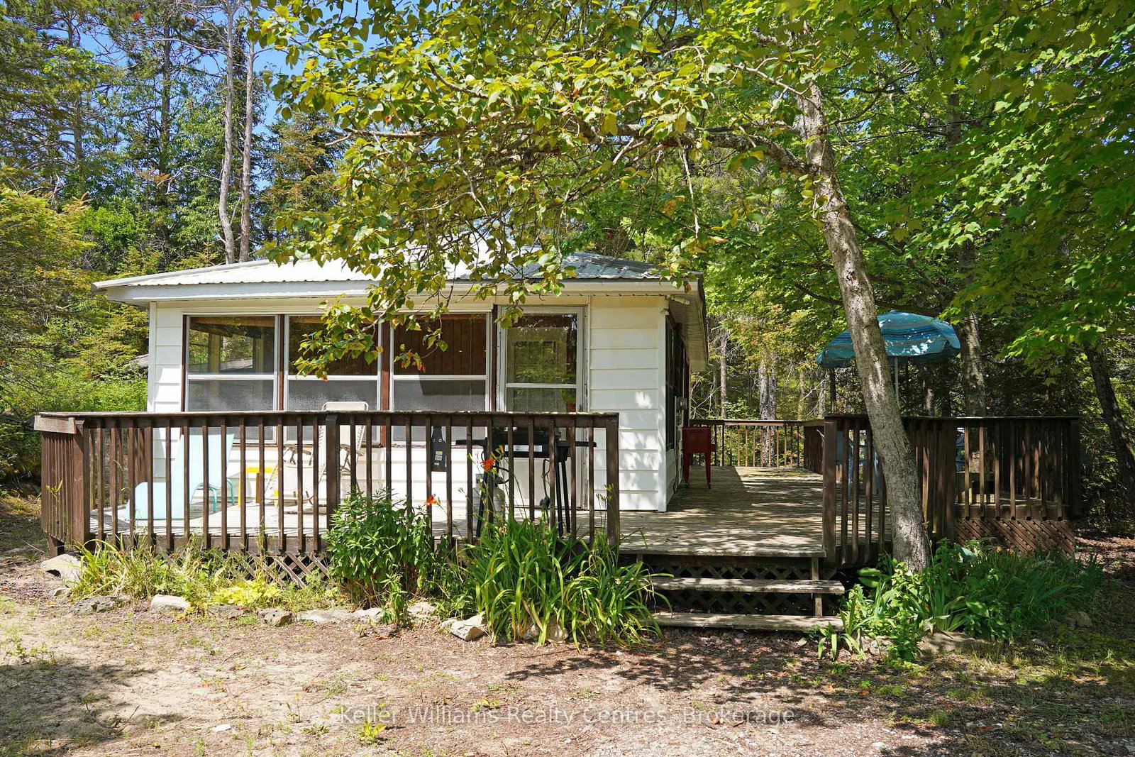 14-sog-je-wa-sa-drive-native-leased-lands-ontario-x13544374