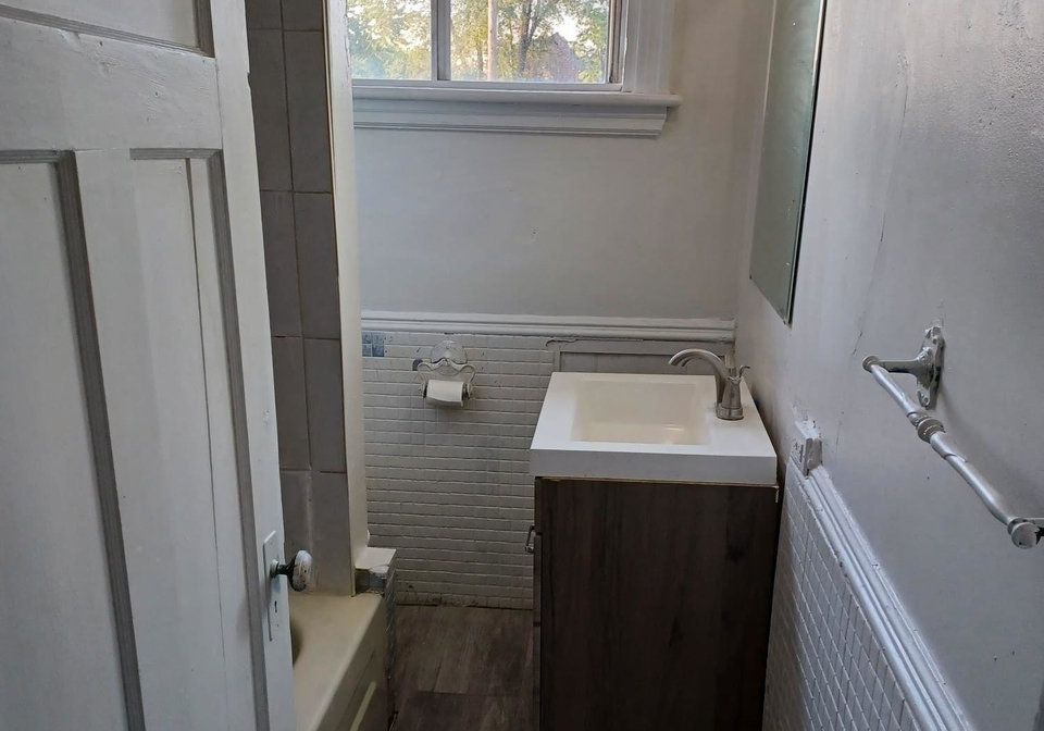 47-nightingale-street-hamilton-ontario-x13544482