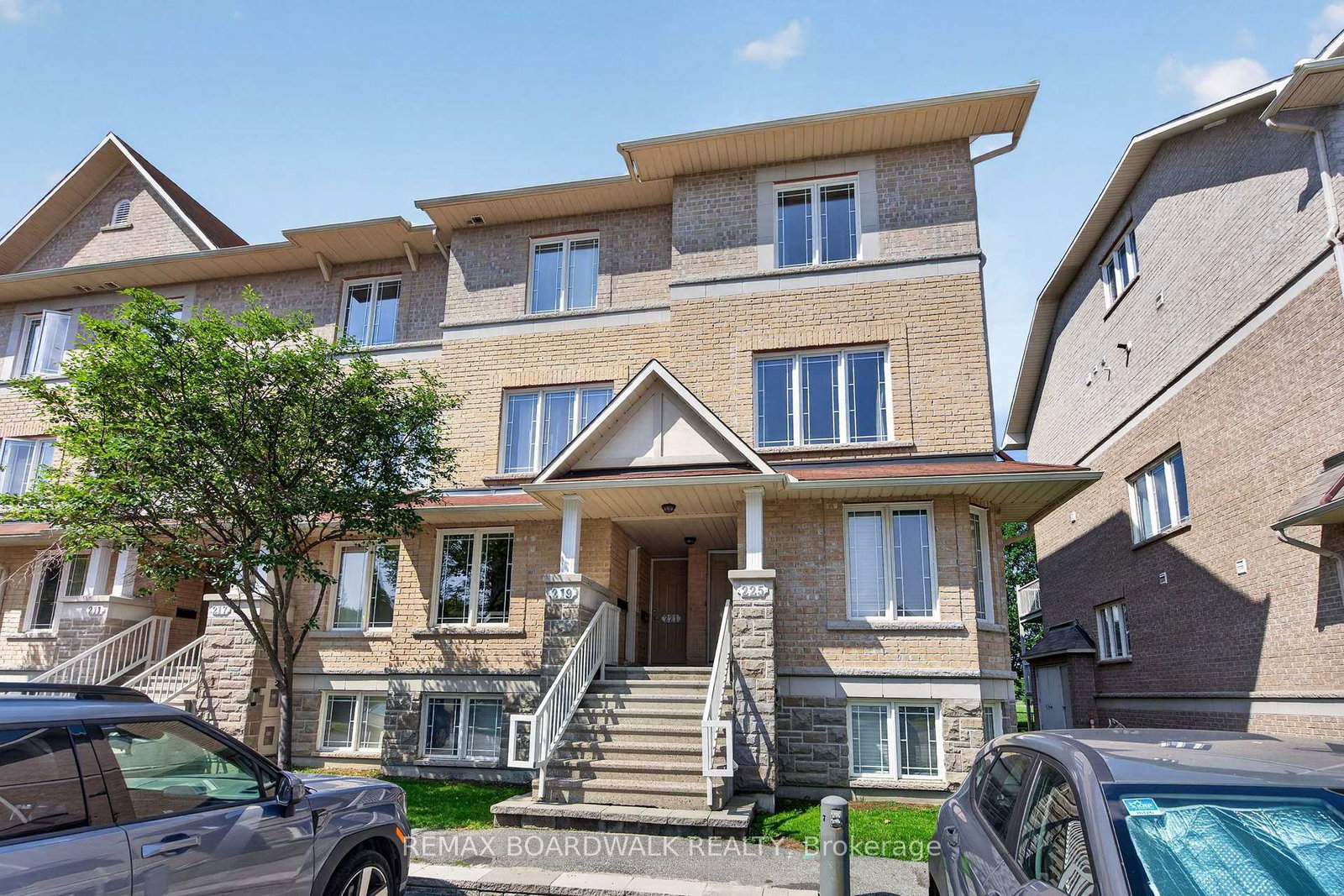 223-paseo-private-ottawa-ontario-x13544536