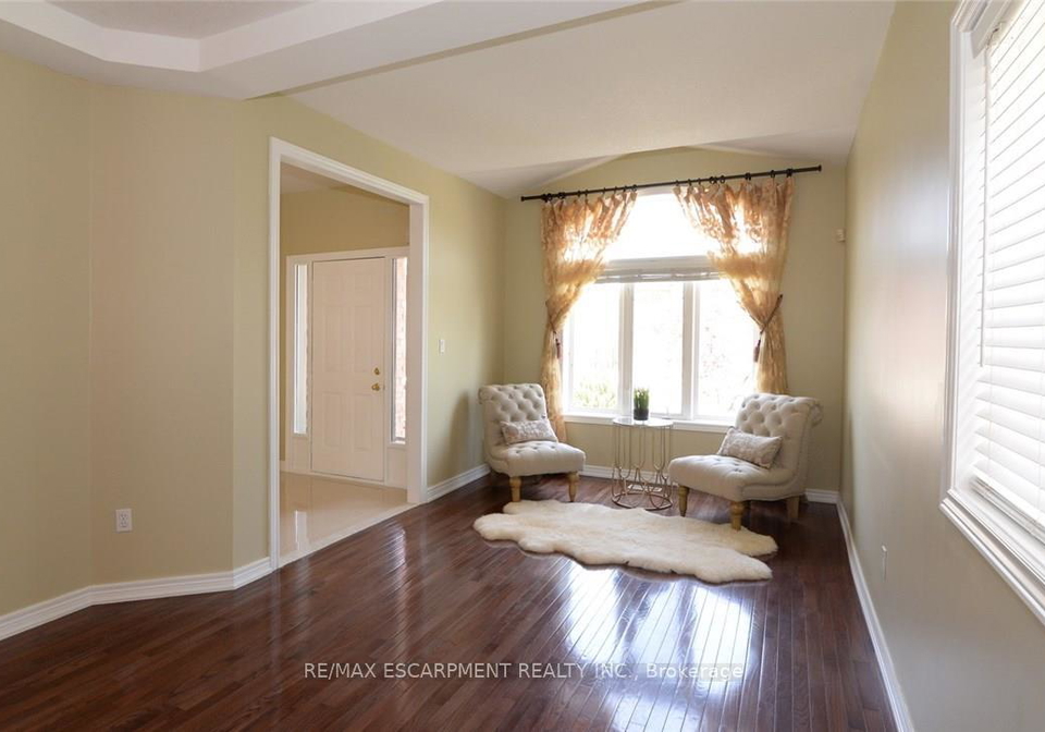 24-bosworth-street-hamilton-ontario-x13544558
