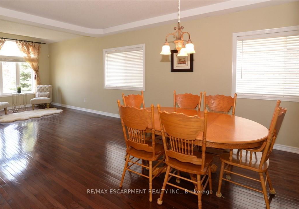 24-bosworth-street-hamilton-ontario-x13544558