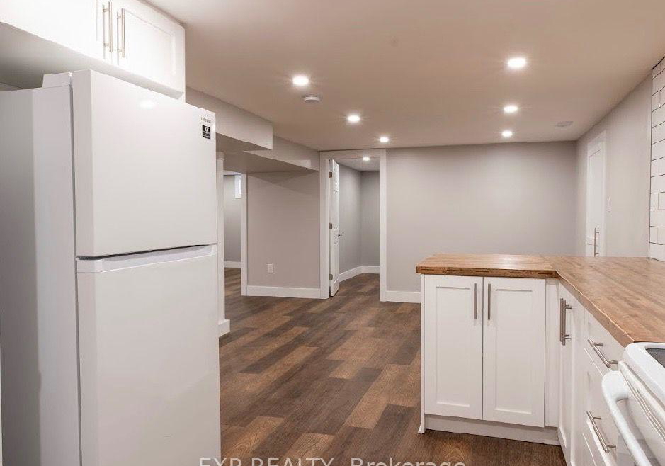 393-east-16th-street-hamilton-ontario-x13544608