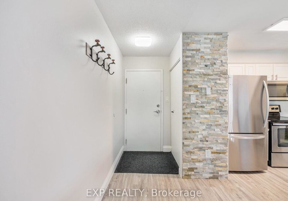 276-eiwo-court-waterloo-ontario-x13544720