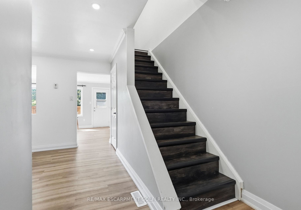 10-angus-road-hamilton-ontario-x13545144