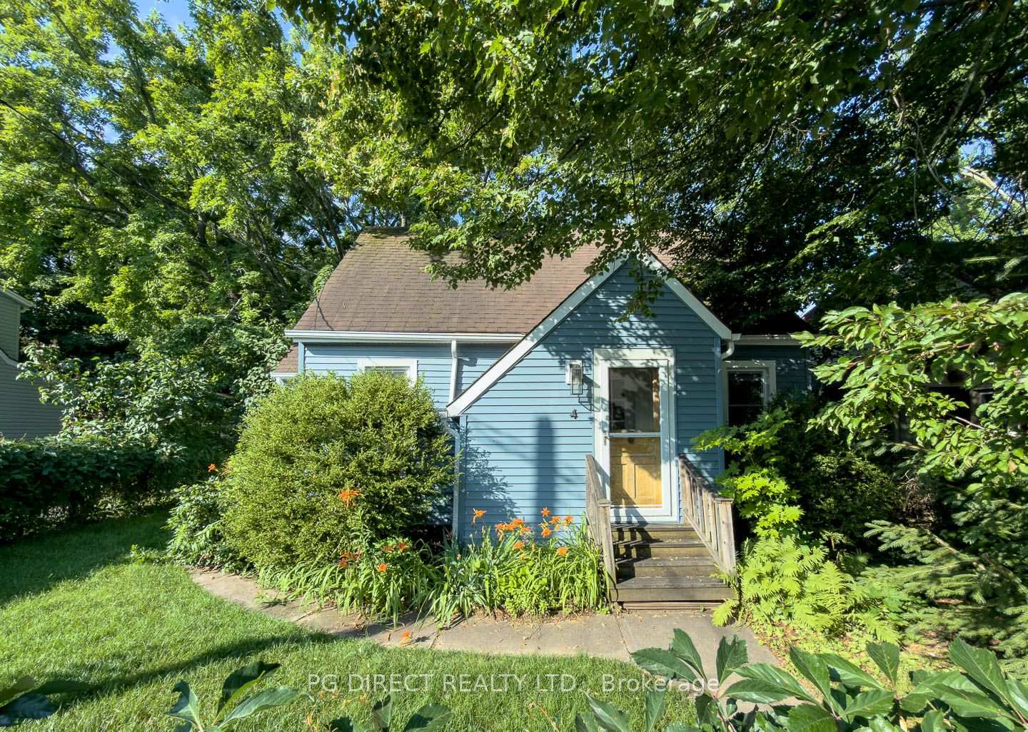 4-chapel-street-prince-edward-county-ontario-x13545326