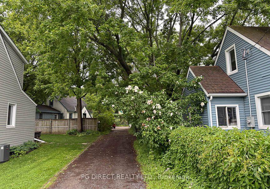 4-chapel-street-prince-edward-county-ontario-x13545326