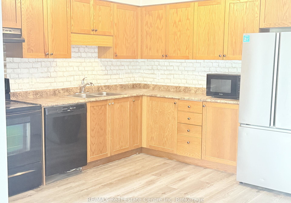 84-brookfield-crescent-kitchener-ontario-x13545460