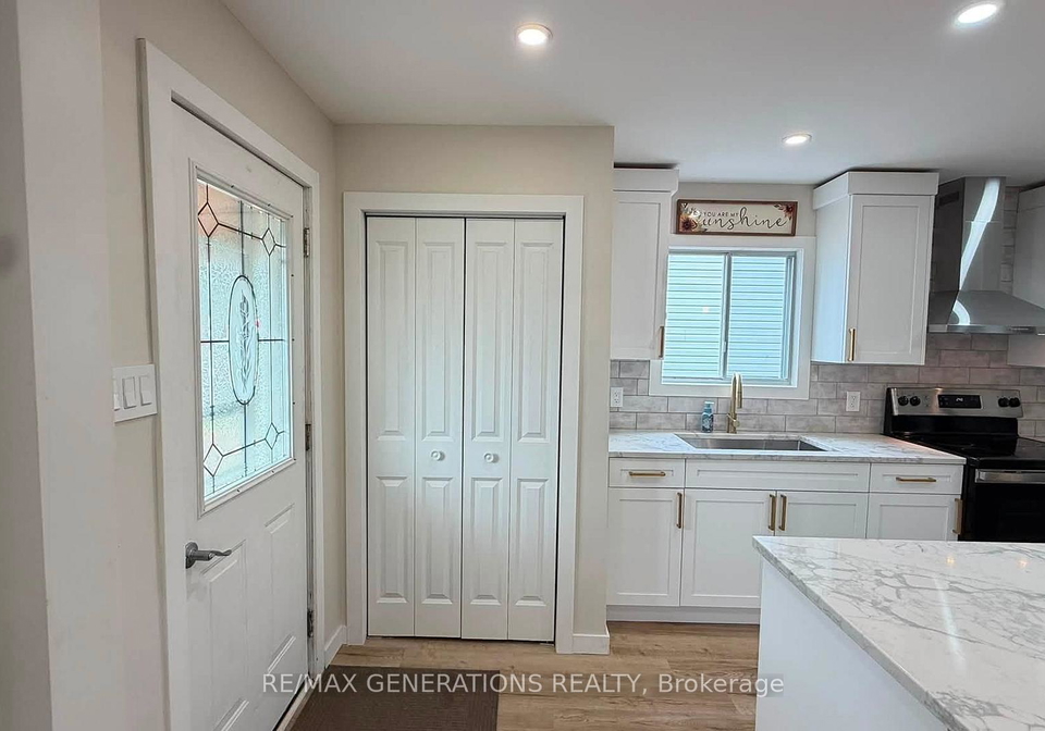 372-grenville-avenue-thunder-bay-ontario-x13545466