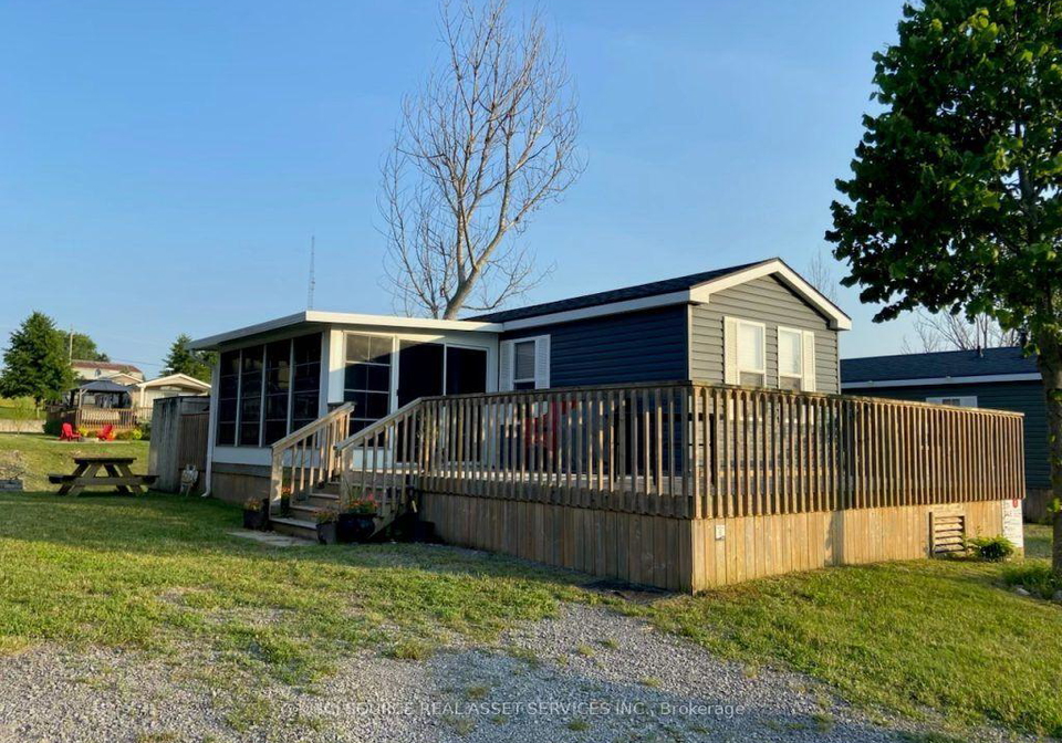 486-county-road-18-prince-edward-county-ontario-x13545600