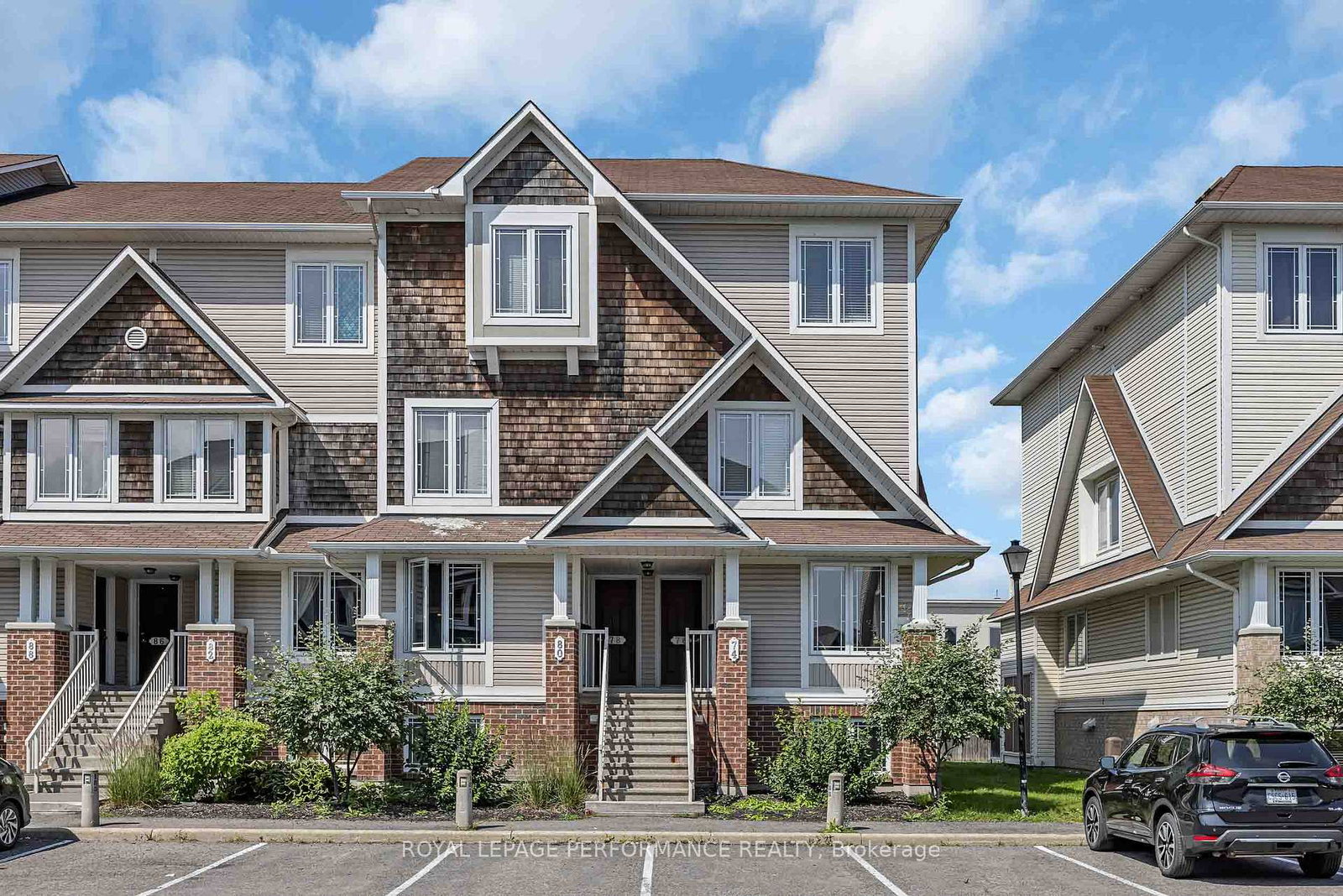 74-crosby-private-ottawa-ontario-x13545698