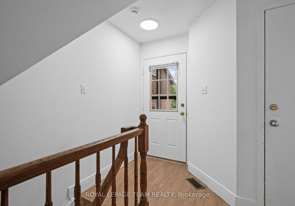 5744-andrasi-crescent-ottawa-ontario-x13546094