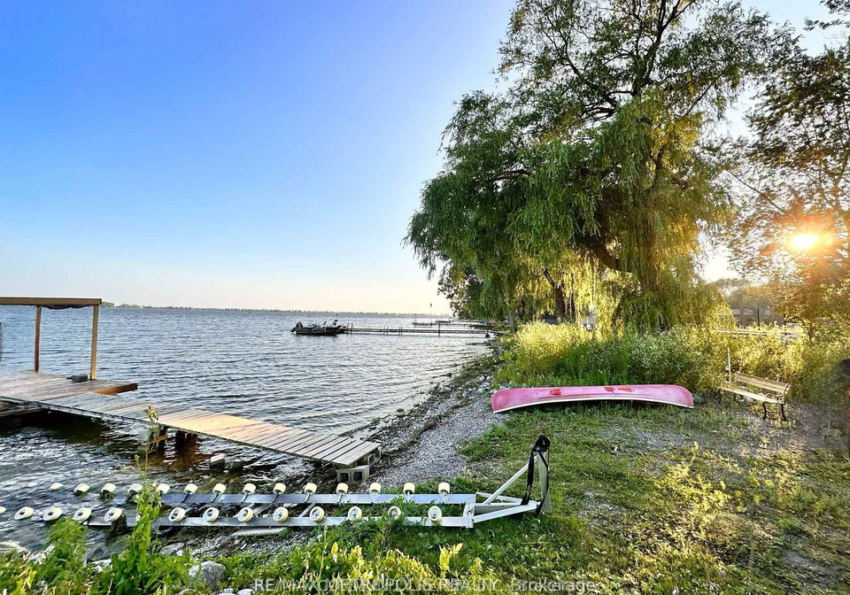 498-hiscock-shores-road-prince-edward-county-ontario-x13546350