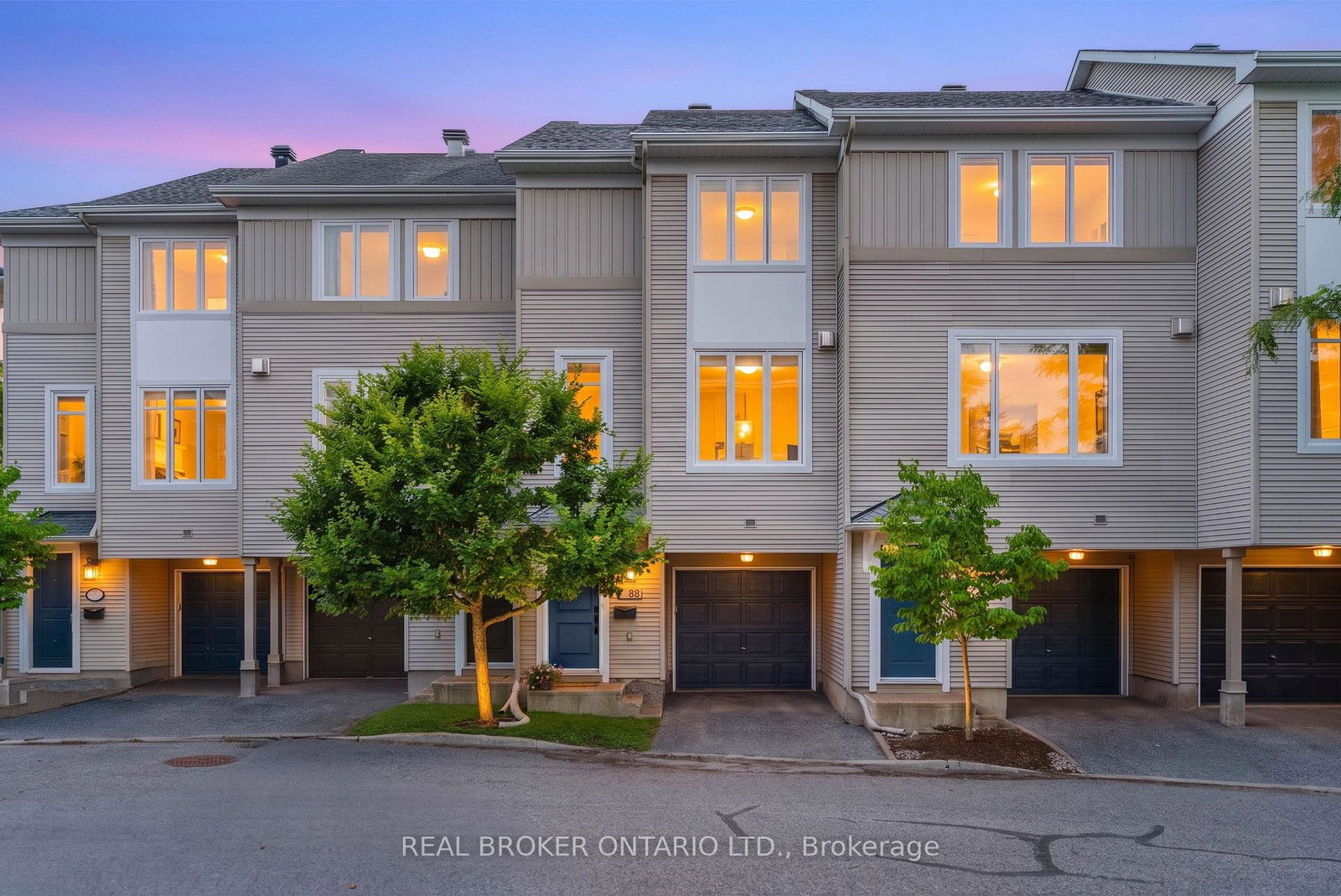 88-songbird-private-ottawa-ontario-x13546438