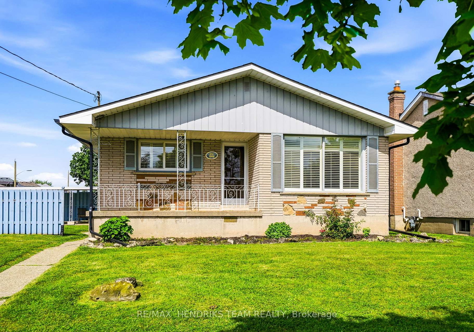 160-classic-avenue-welland-ontario-x13546696
