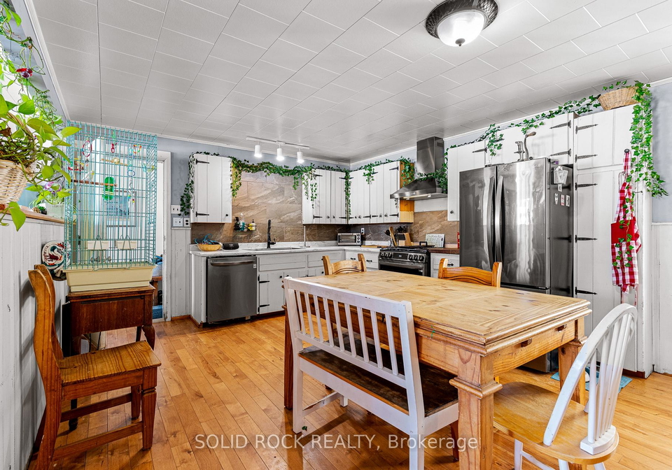 317-county-road-16-elizabethtown-kitley-ontario-x13546698