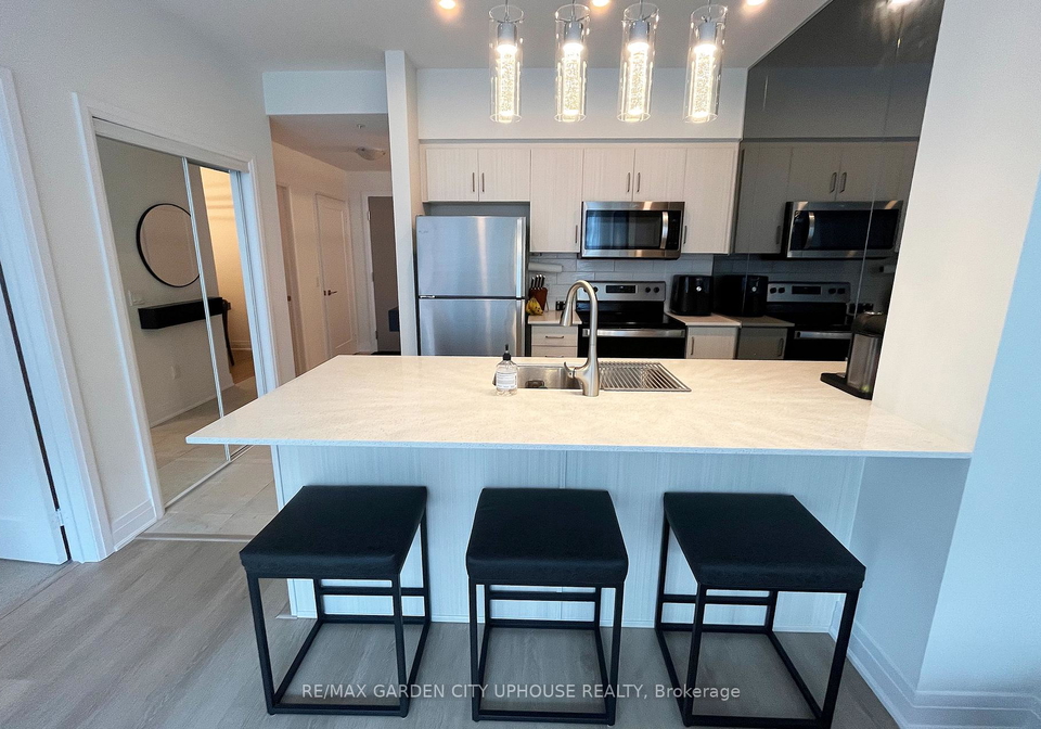 16-concord-place-grimsby-ontario-x13546760