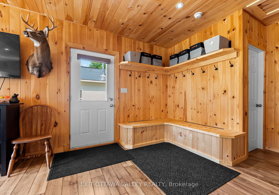 495-gravel-pit-lane-wollaston-ontario-x13547190