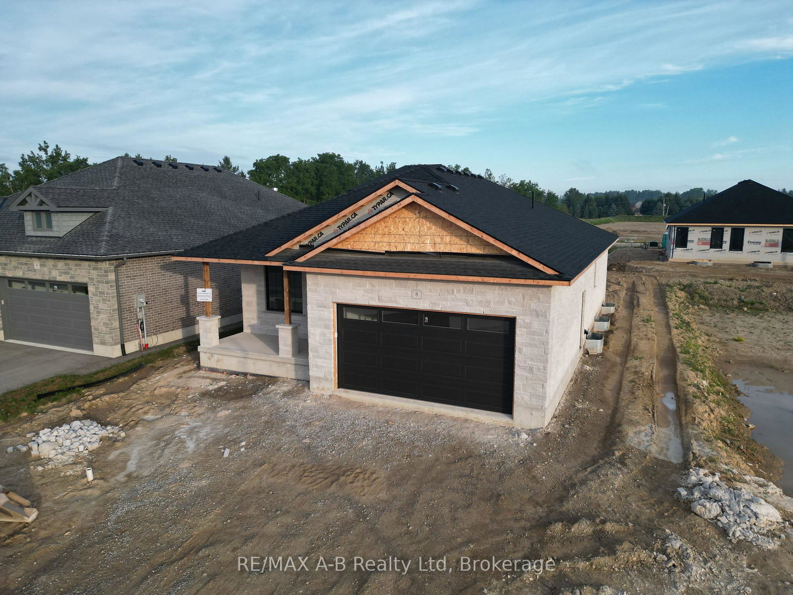 8-orchard-drive-stratford-ontario-x13547326