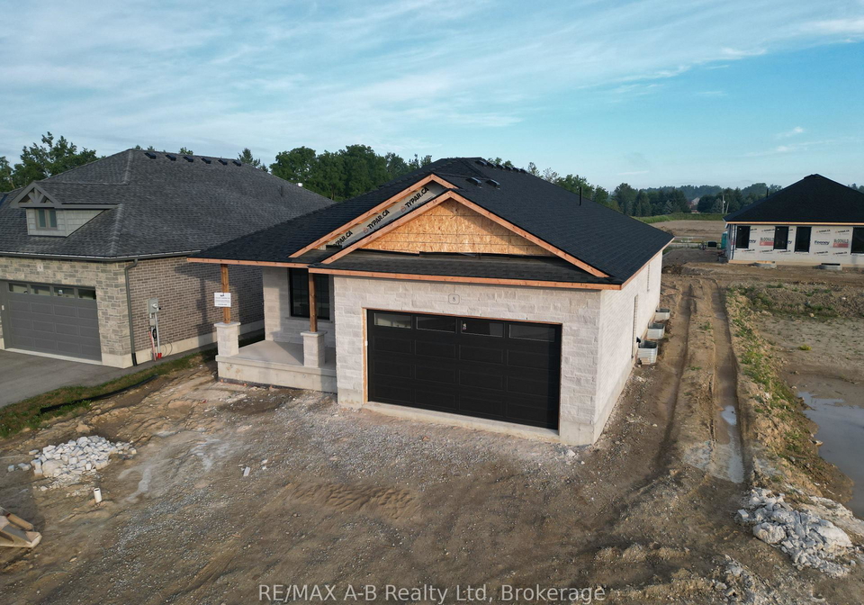8-orchard-drive-stratford-ontario-x13547326